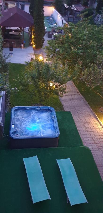 Cazare Casa Sandra 바일레헤르쿨라네 외부 사진